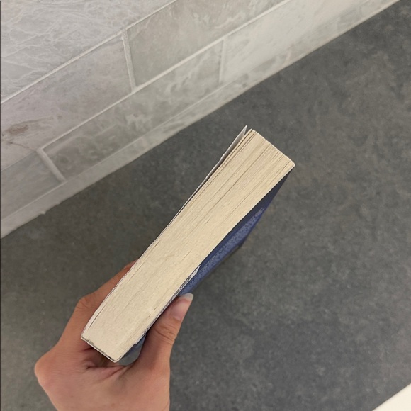 The Housemaid by Freida McFadden Book - Picture 6 of 6